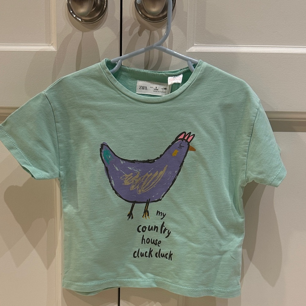 NWT Zara Chicken print Tee in light Mint Green 3T